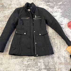 Puffer snow jacket